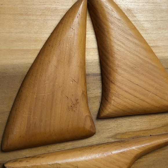 Mid Century Wood Clock Sailboat - Picture 4 of 9